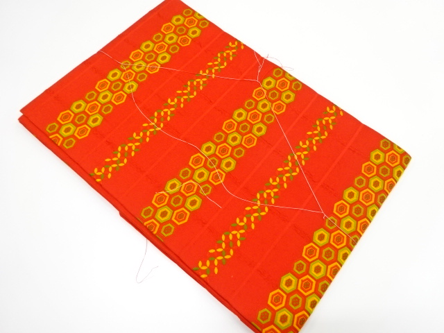 未使用品　横段に古典柄織り出し　名古屋帯